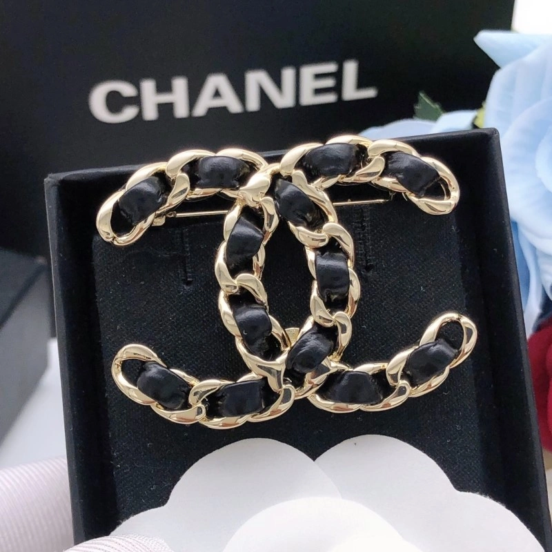 Reliable Chanel Brooches 220294