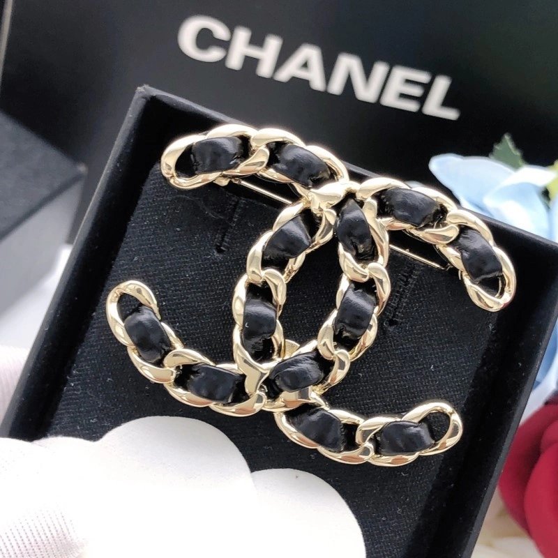 Reliable Chanel Brooches 220294