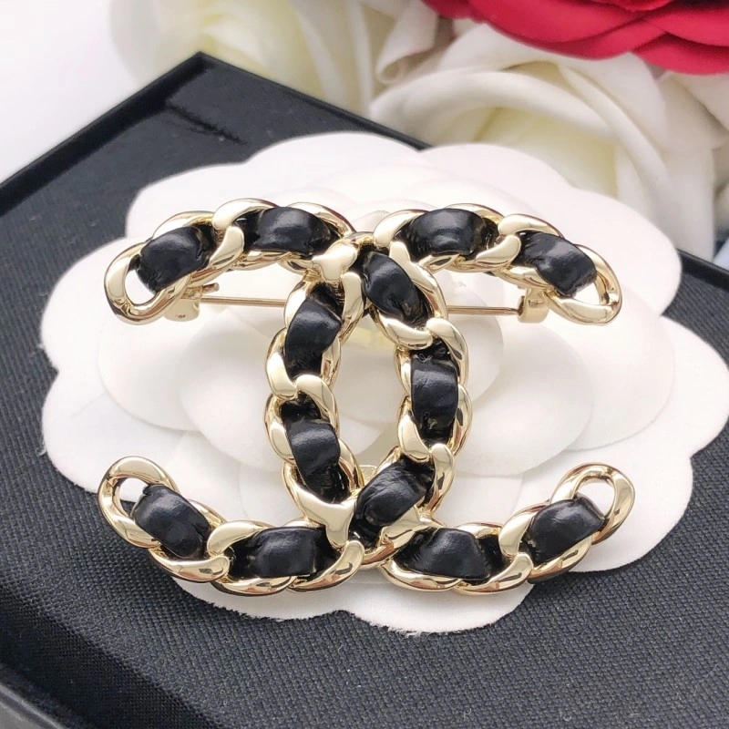Reliable Chanel Brooches 220294