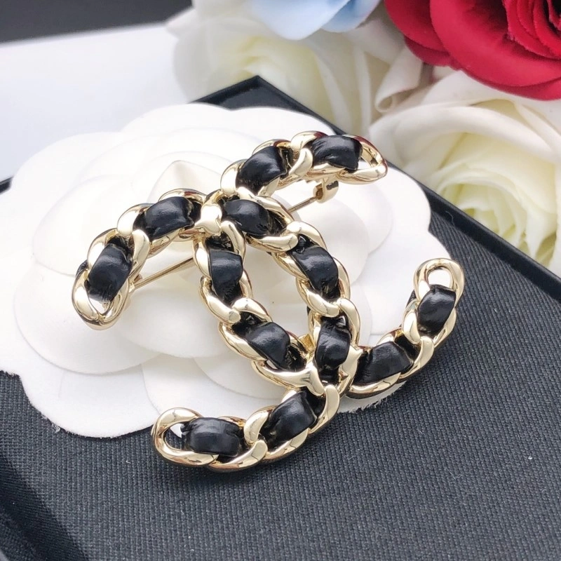 Reliable Chanel Brooches 220294