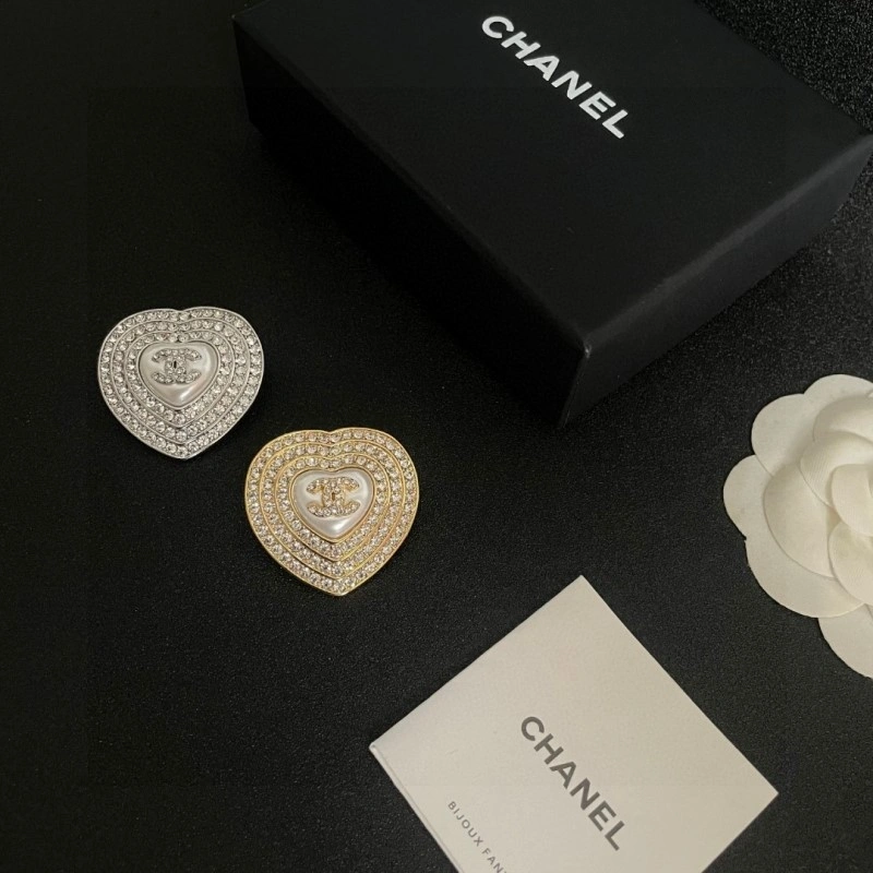 WaterResistant Chanel Brooches 220227