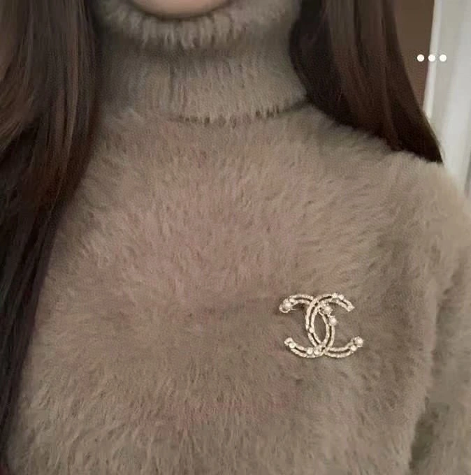 Chanel Brooches UrbanStyle 220218