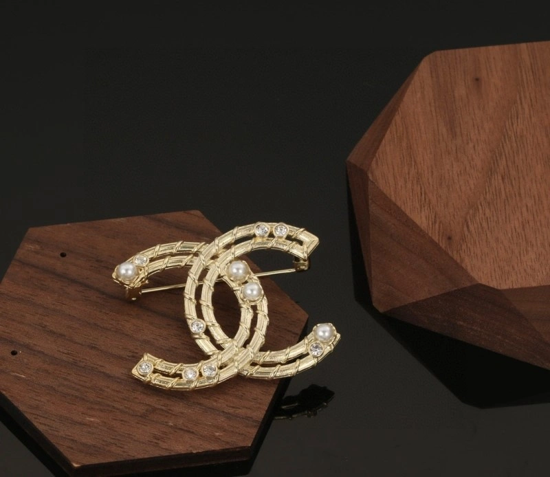 Chanel Brooches UrbanStyle 220218