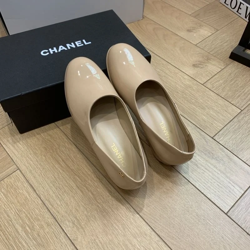 Chanel Business Shoes Sophisticated 19405