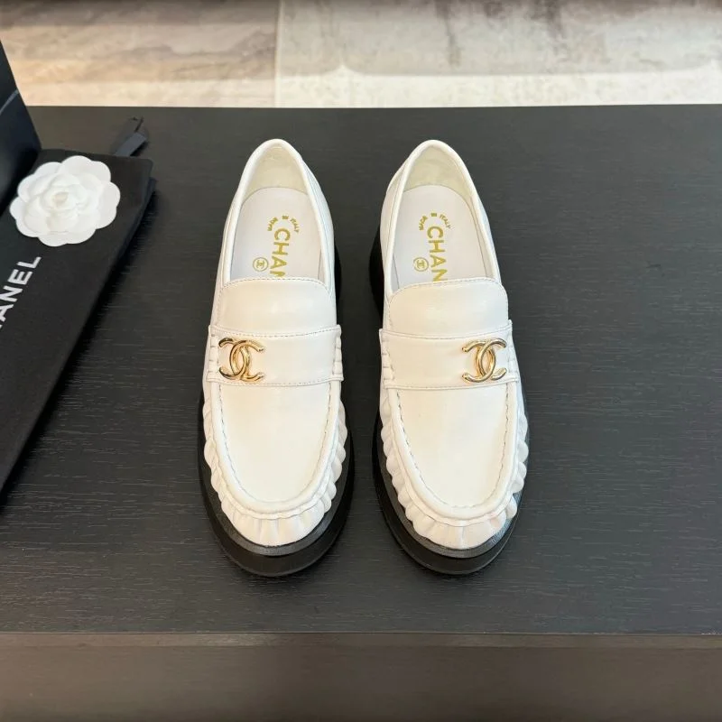 Chanel Business Shoes Minimalist 18372