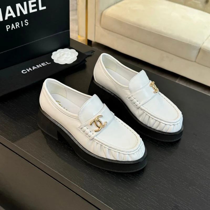 Chanel Business Shoes Minimalist 18372