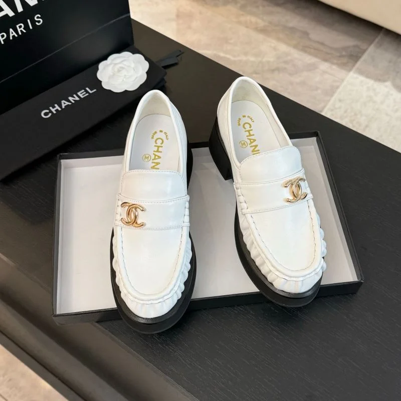 Chanel Business Shoes Minimalist 18372