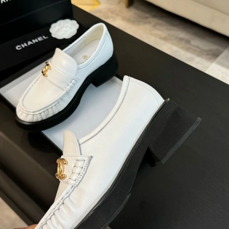 Chanel Business Shoes Minimalist 18372