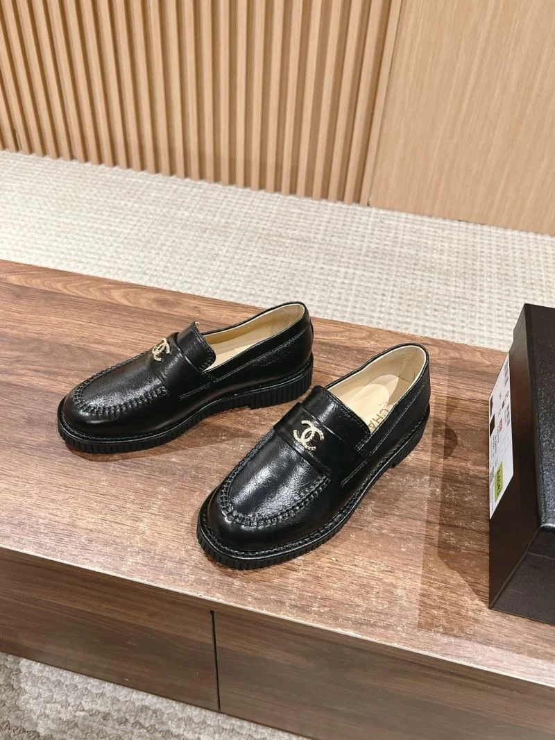 Chic Chanel Business Shoes 18472
