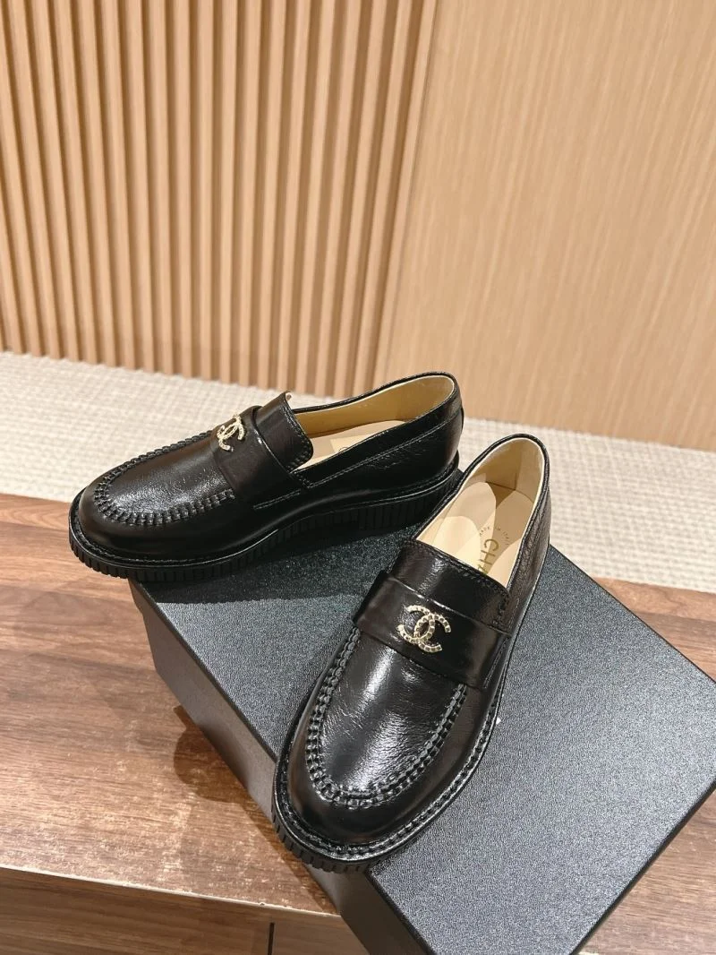 Chic Chanel Business Shoes 18472