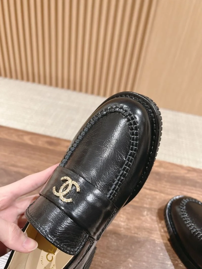 Chic Chanel Business Shoes 18472