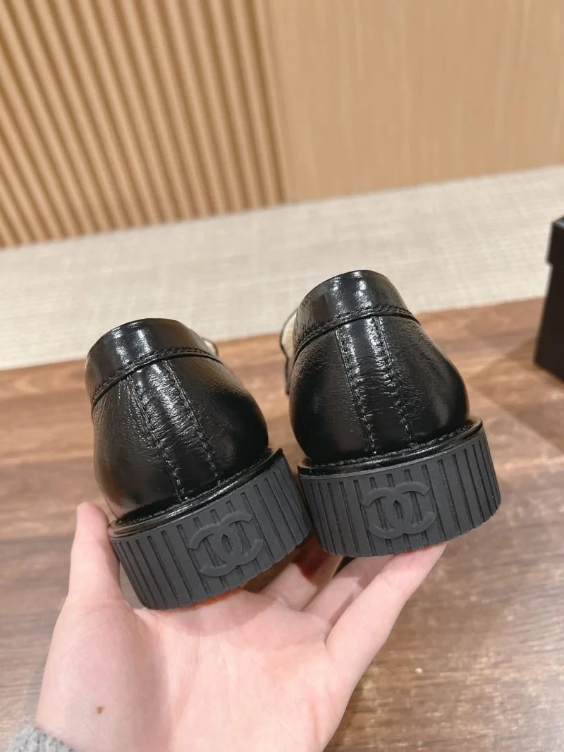 Chic Chanel Business Shoes 18472