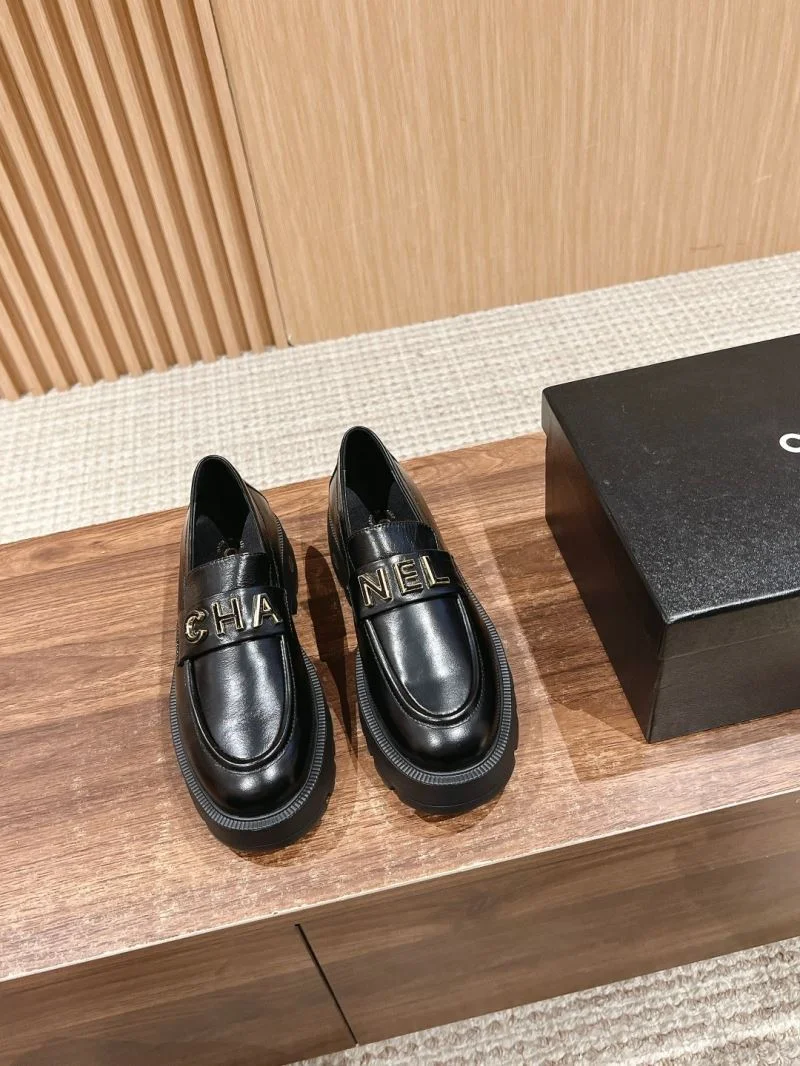 Durable Chanel Business Shoes 18351