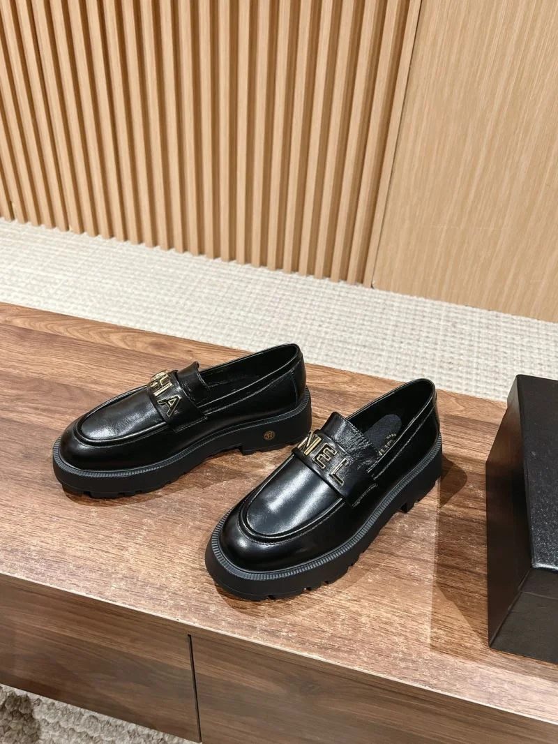 Durable Chanel Business Shoes 18351
