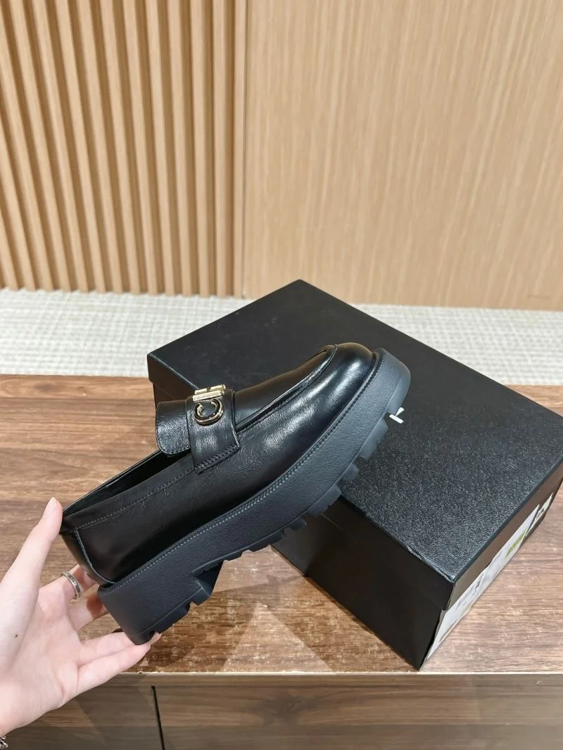 Durable Chanel Business Shoes 18351