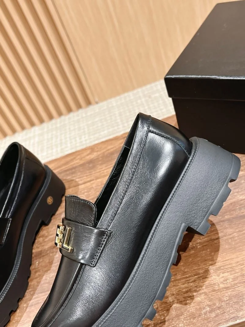 Durable Chanel Business Shoes 18351