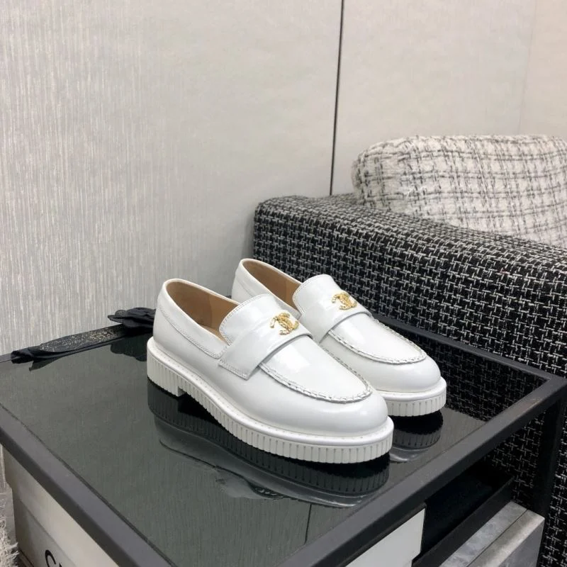 Chanel Business Shoes Vibrant 18337