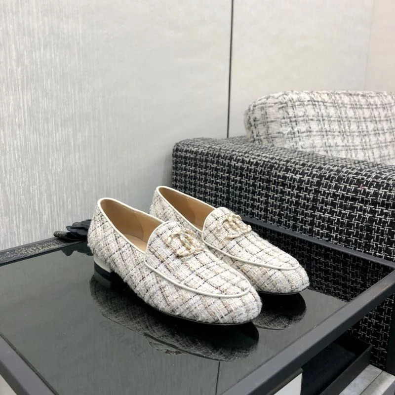 Sporty Chanel Business Shoes 18334