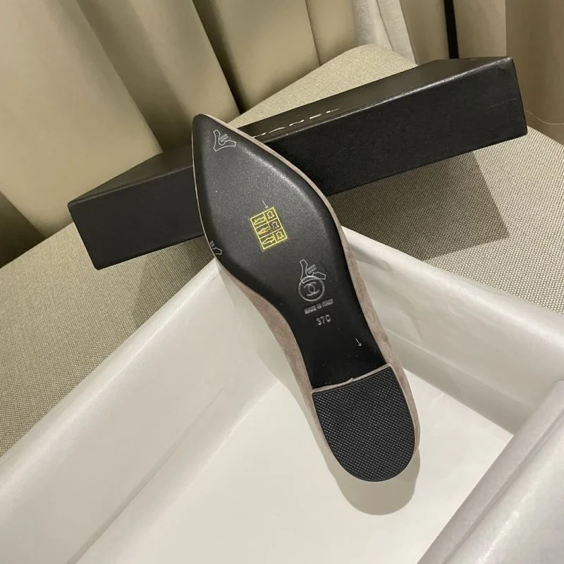 Classic Chanel Business Shoes 18327
