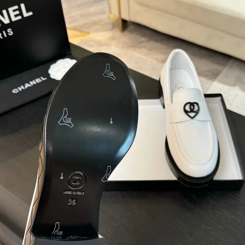 Modern Chanel Business Shoes 18385