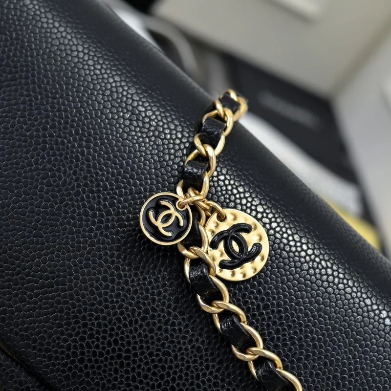 Chanel CF Series Bags Trendsetting 54105