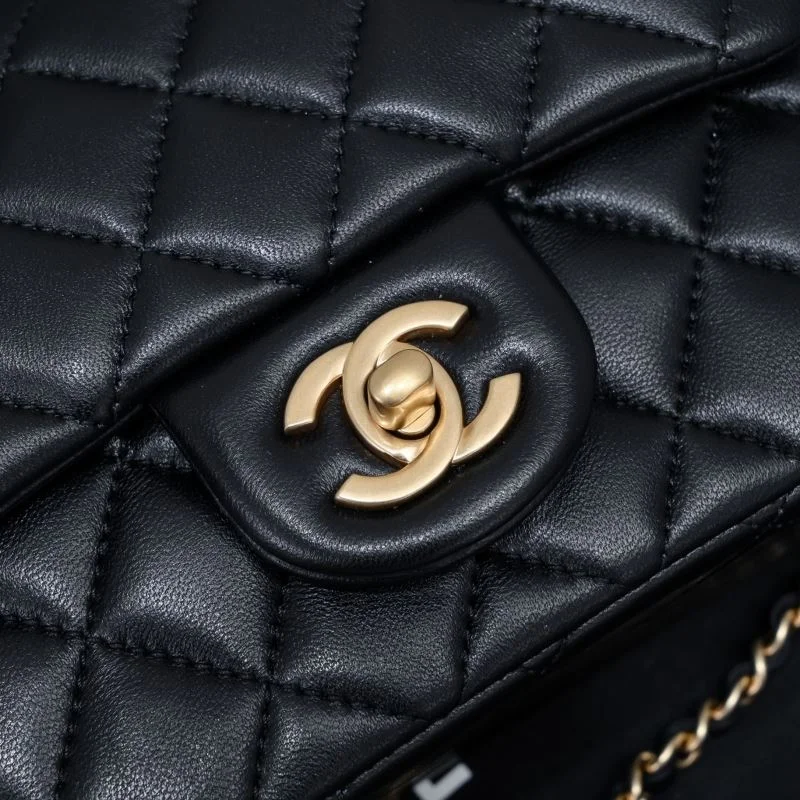Chanel CF Series Bags Trendsetting 54081