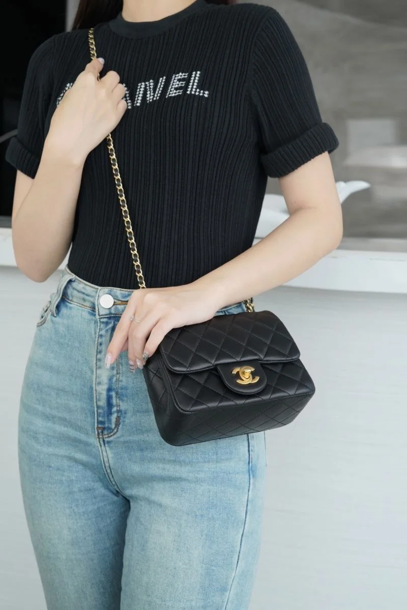 Chanel CF Series Bags Trendsetting 54081