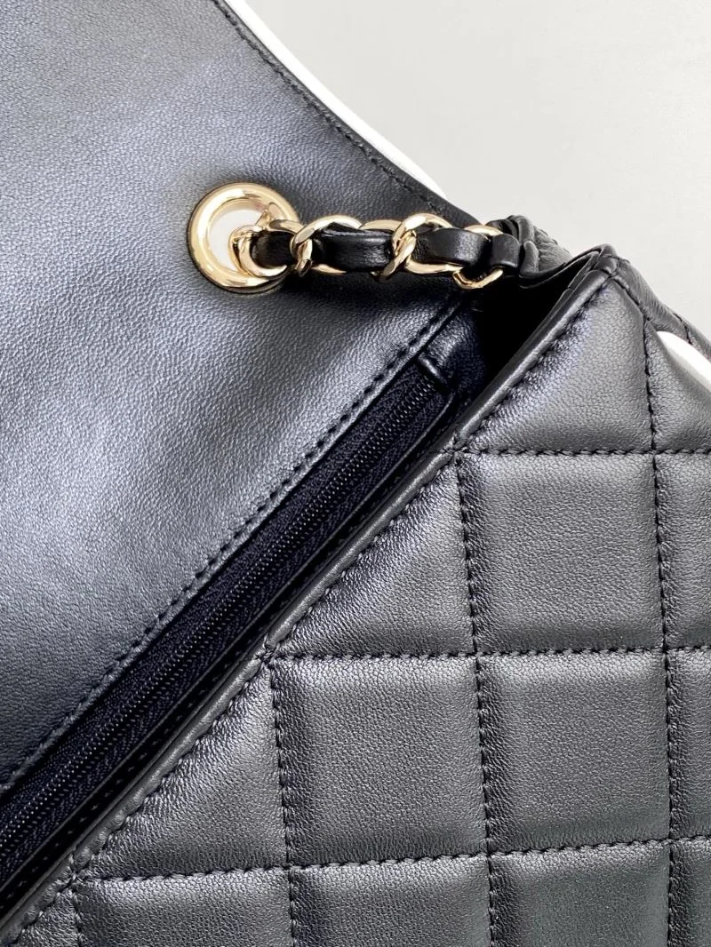 Minimalist Chanel CF Series Bags 53631