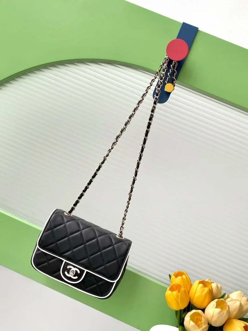 Minimalist Chanel CF Series Bags 53631