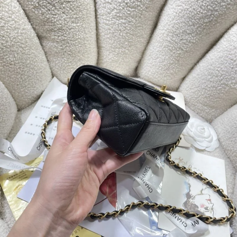 Minimalist Chanel CF Series Bags 53535
