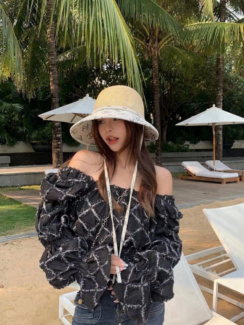 Chanel Caps Effortless 261509