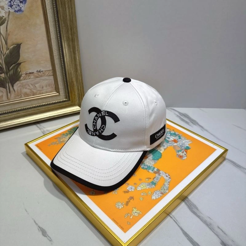 Casual Chanel Caps 260157