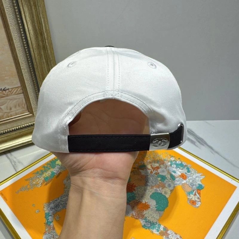 Casual Chanel Caps 260157