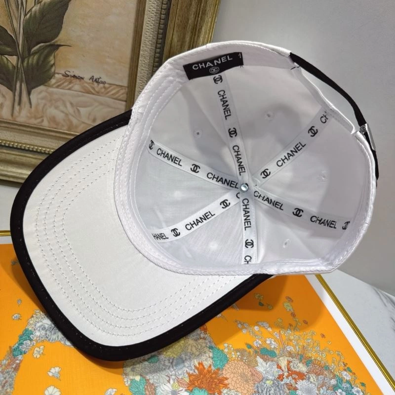 Casual Chanel Caps 260157
