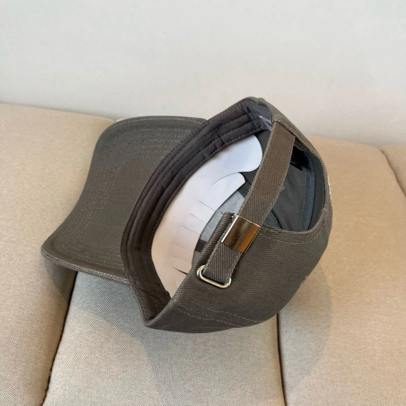 Casual Chanel Caps 260150