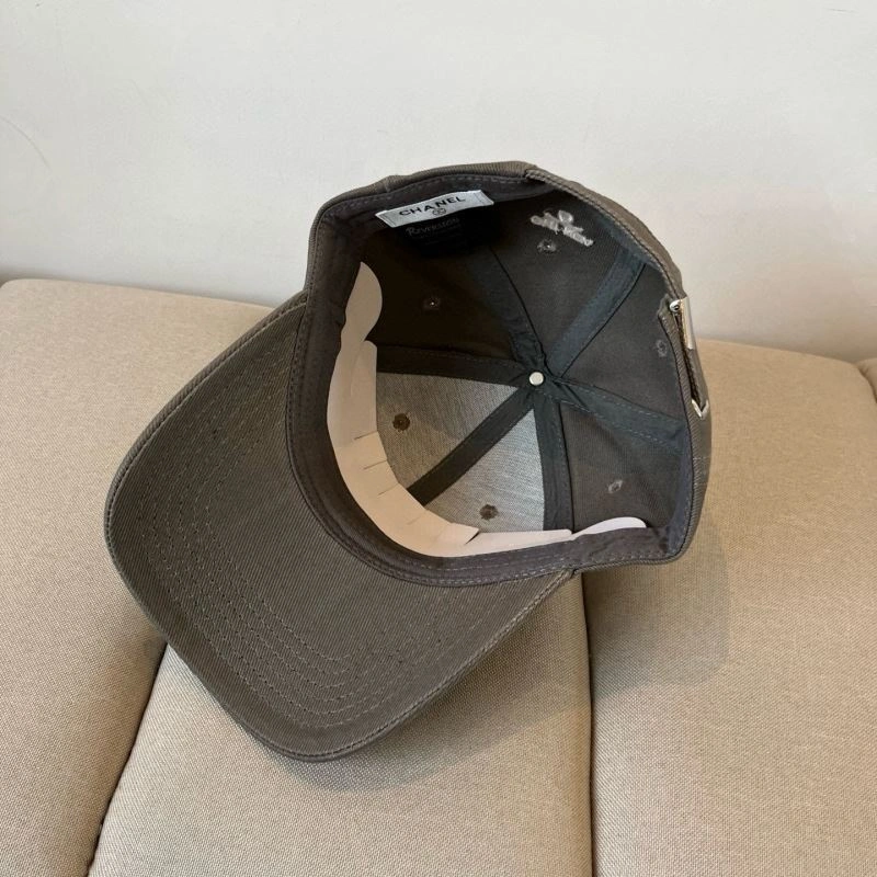 Casual Chanel Caps 260150