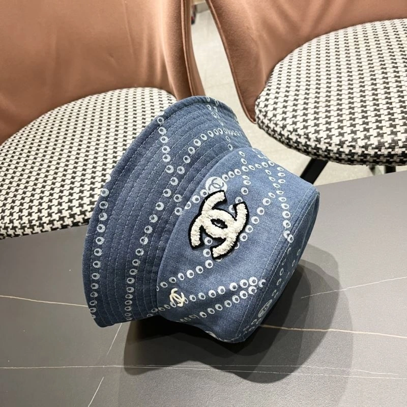 Bright Chanel Caps 260154
