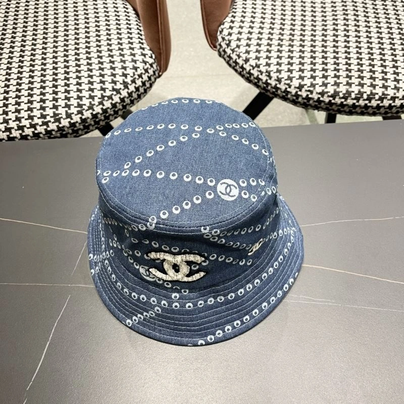 Bright Chanel Caps 260154