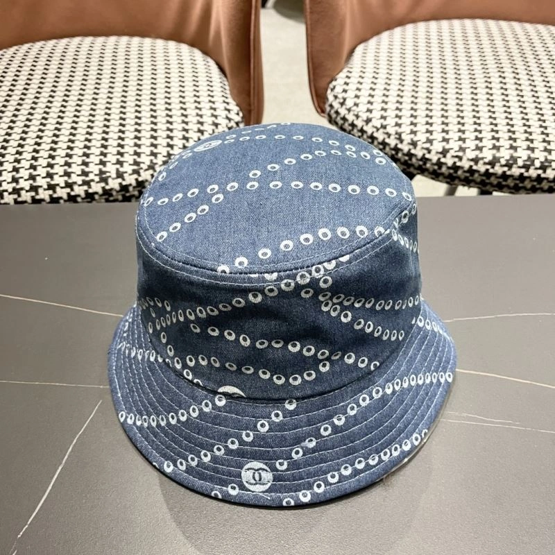 Bright Chanel Caps 260154