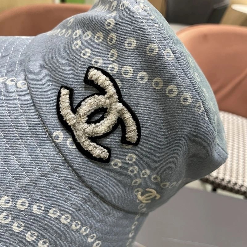 Chanel Caps UrbanChic 260151