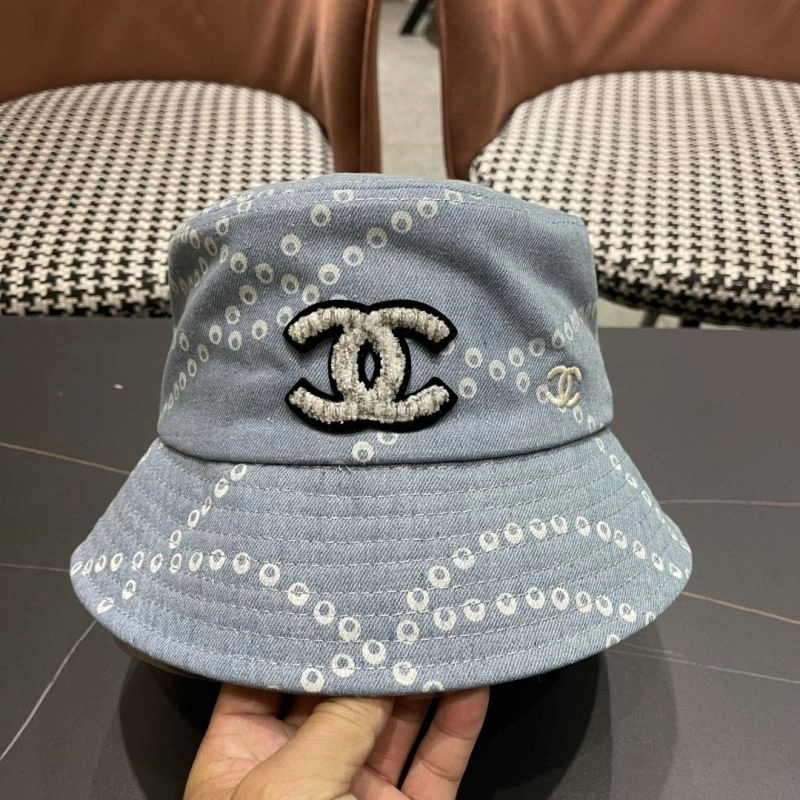 Chanel Caps UrbanChic 260151
