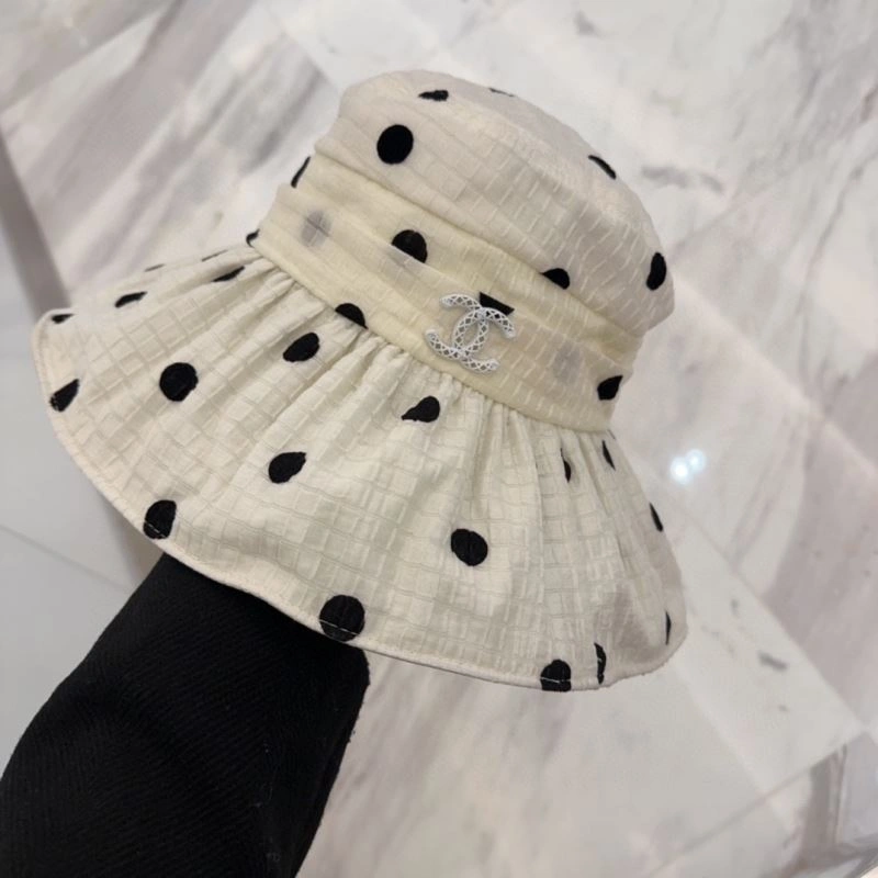 Chanel Caps Attractive 260114