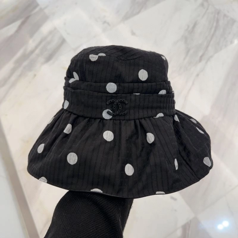 Chic Chanel Caps 260112