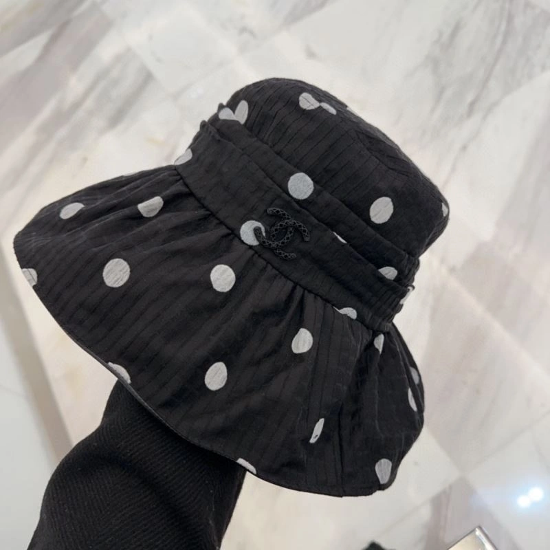 Chic Chanel Caps 260112