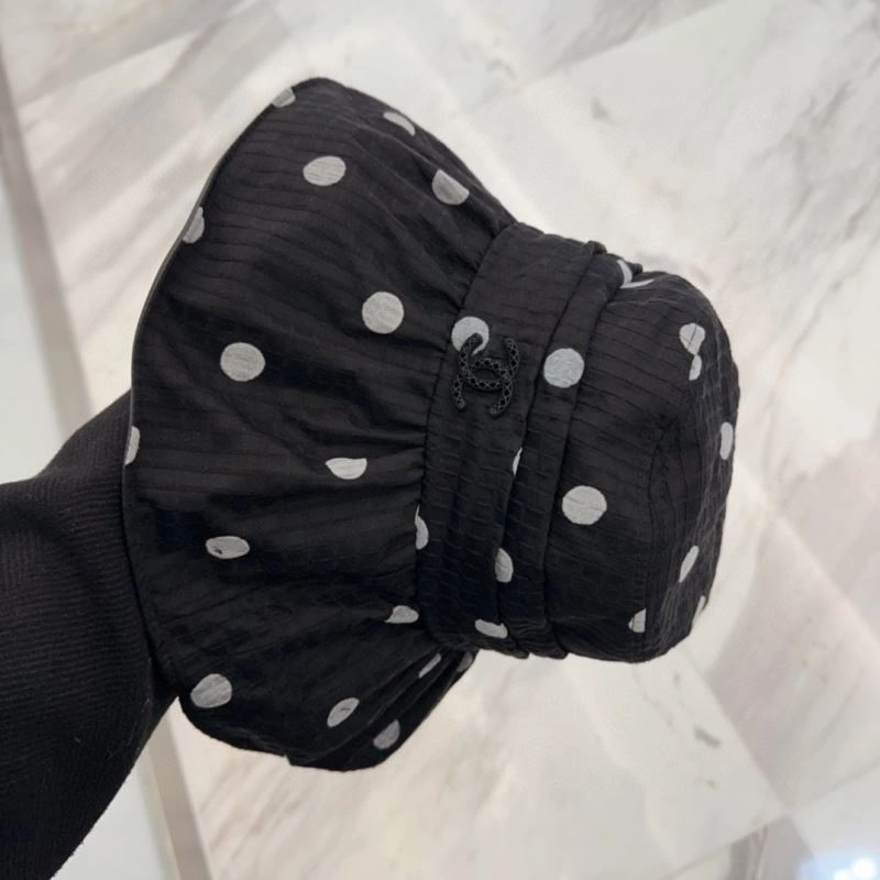Chic Chanel Caps 260112