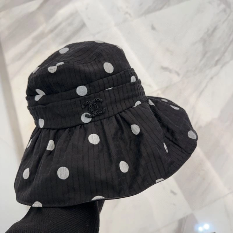 Chic Chanel Caps 260112