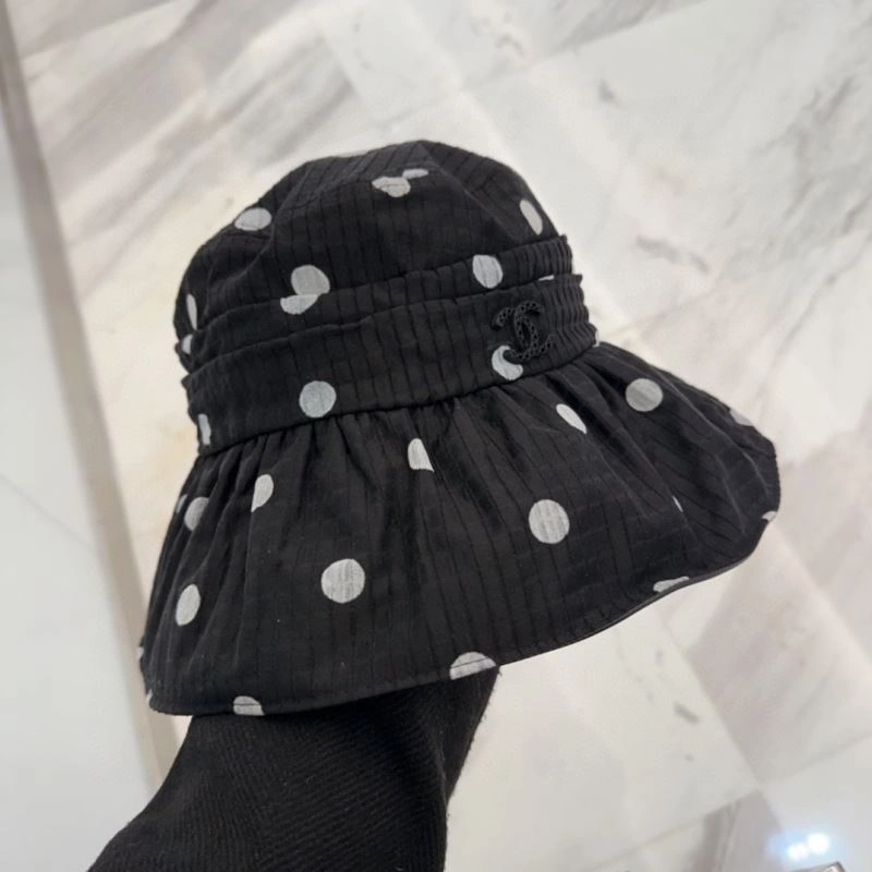 Chic Chanel Caps 260112