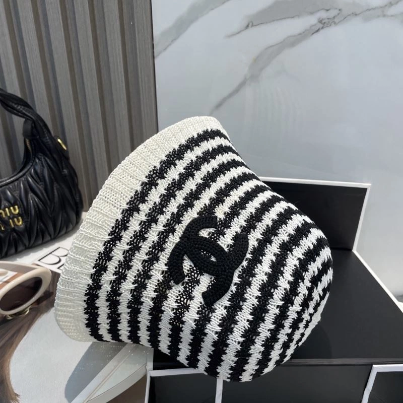 Snug Chanel Caps 260098