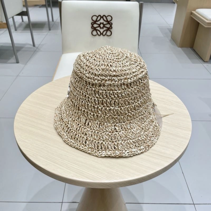 Comfortable Chanel Caps 260082