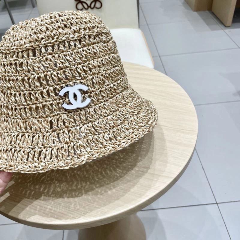 Comfortable Chanel Caps 260082
